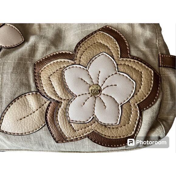 Relic Purse Beige Canvas Tea Rose Appliqué Double Shoulder Strap Hobo Handbag - Picture 4 of 14